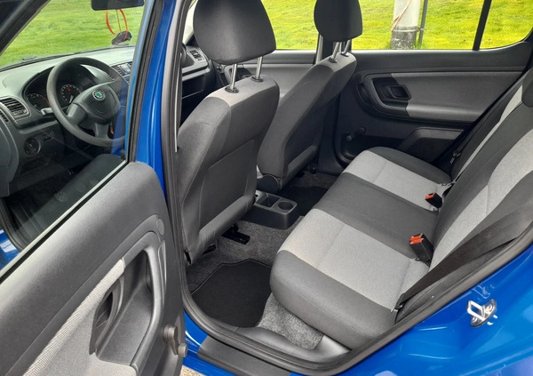 Skoda Fabia cena 14900 przebieg: 122000, rok produkcji 2009 z Toszek małe 137